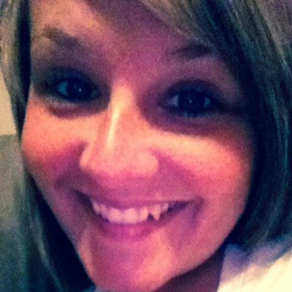 Meet your Posher, Falisha - Picture 1 of 1